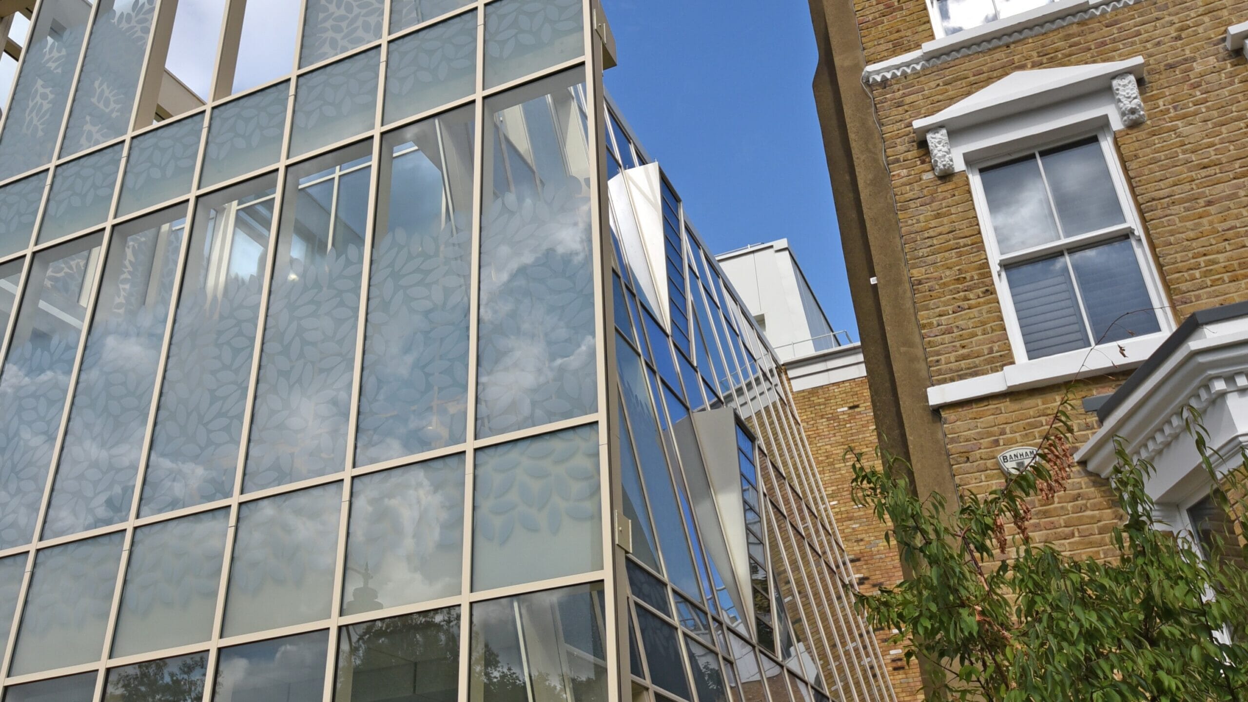 Slam-Landscape-scaled.jpg?w=500&h=281&scale